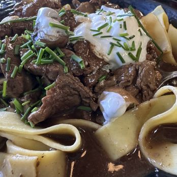 Linn's Restaurant - Braised Beef Tenderloin Stroganoff - American Near Me - Cambria, California Linn's Restaurant - Braised Beef Tenderloin Stroganoff - American Near Me - Cambria, California
