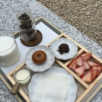 Seoul Sweets - cube latte, strawberry mochi set, and gaesung juak - Desserts Near Me - New York, New York Seoul Sweets - cube latte, strawberry mochi set, and gaesung juak - Desserts Near Me - New York, New York