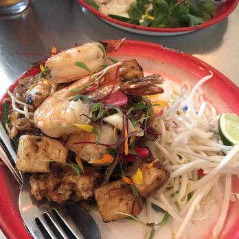 Funky Elephant - Pad Thai Old Skool - Thai Near Me - Berkeley, California Funky Elephant - Pad Thai Old Skool - Thai Near Me - Berkeley, California
