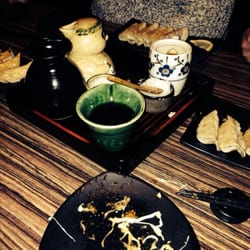 Gyoza Douraku - Gyoza & condiments tray