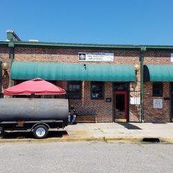 Fielding Bros BBQ, LLC - Outside