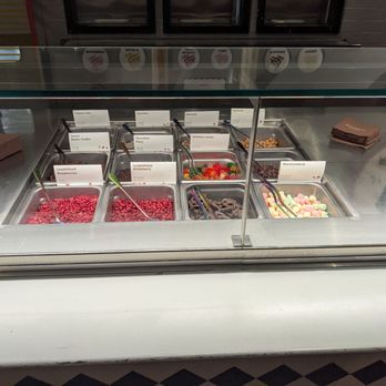 Rocambolesc - More mix-ins - Ice Cream & Frozen Yogurt Near Me - Houston, Texas