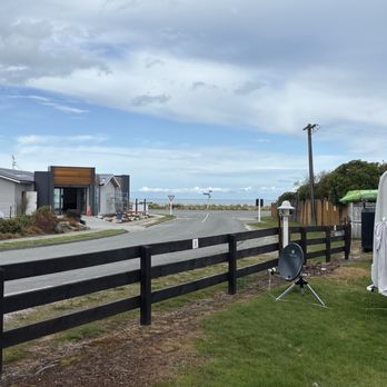 Marahau Beach Park - Beach at end of road - Campgrounds Near Me - Marahau, AUK
