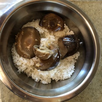 Silver House - The extent of the mushrooms in my double mushroom with chicken. - Chinese Near Me - San Mateo, California Silver House - The extent of the mushrooms in my double mushroom with chicken. - Chinese Near Me - San Mateo, California