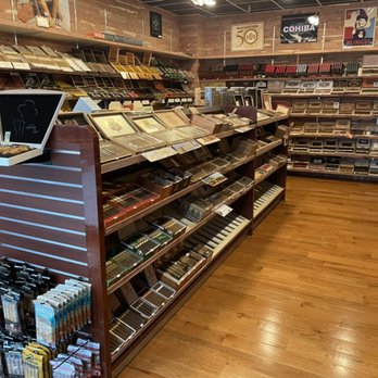 EVOLVE SMOKE SHOP - Updated May 2026 - 28 Photos - 28 A Hempstead Tpk,  Farmingdale, New York - Tobacco Shops - Phone Number - Yelp