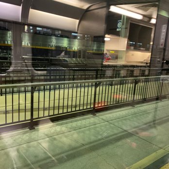 Capitol Corridor - Sacramento - Lower level views - Public Transportation Near Me - Sacramento, California