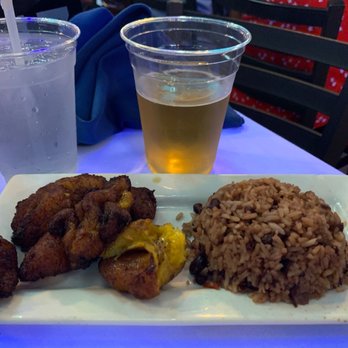 El Guacalito Restaurant - Maduros and Gallo pinto - Karaoke Near Me - Miami, Florida
