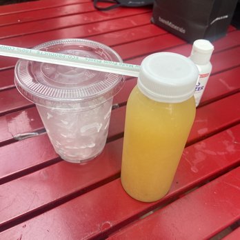 Peaches Grand - Goodnight Kiss Punch 8 oz. (No Ice) super tasty! - Seafood Near Me - Brooklyn, New York