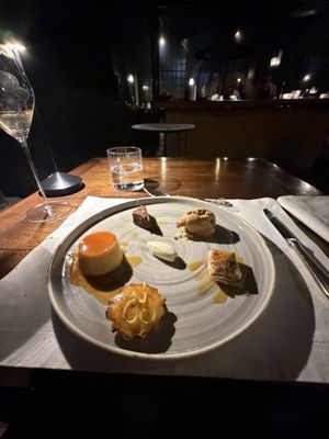 1884 Restaurant by null