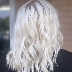 Lauren’s Beauty Bar - Color, Cut, Style by Lauren