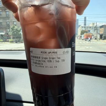 Erye Teashop - Grape green tea - Tea Rooms Near Me - long island city, New York