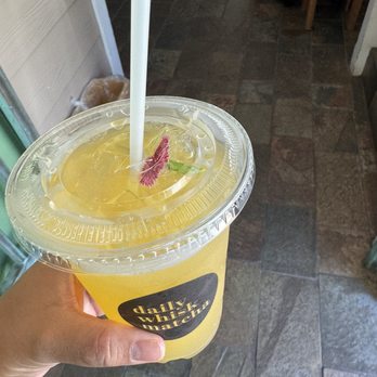 Daily Whisk Matcha - lilikoi lemonade - Cafes Near Me - Honolulu, Hawaii