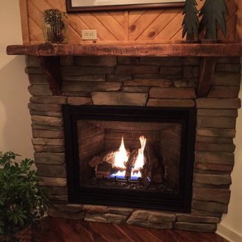 Inn On Lake Wissota - Beautiful and cozy fire in common area. - Hotels Near Me - Chippewa Falls, Wisconsin Inn On Lake Wissota - Beautiful and cozy fire in common area. - Hotels Near Me - Chippewa Falls, Wisconsin