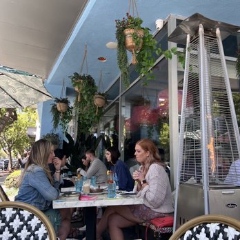 Blue Daisy - Patio - Creperies Near Me - Santa Monica, California Blue Daisy - Patio - Creperies Near Me - Santa Monica, California