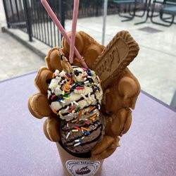 Frozen Island - Egg waffle E4