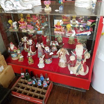 Martinsville Candy Kitchen - collections - Candy Stores Near Me - Martinsville, Indiana Martinsville Candy Kitchen - collections - Candy Stores Near Me - Martinsville, Indiana