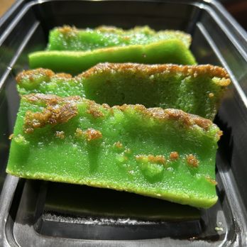 Grind Wit Tryz - Pandan Butter Mochi - Filipino Near Me - Portland, Oregon