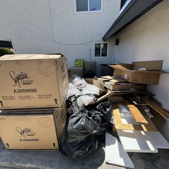 Mega Pro Junk Removal - Cardboard boxes - Junk Removal & Hauling Near Me - Fontana, California Mega Pro Junk Removal - Cardboard boxes - Junk Removal & Hauling Near Me - Fontana, California