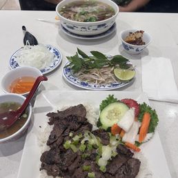 #48 BBQ Beef Filet Mignon Rice Plate #48 BBQ Beef Filet Mignon Rice Plate
