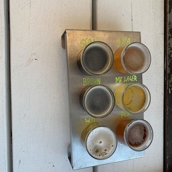 Sidetrack Brewing Company - six different types of beer - Breweries Near Me - Albuquerque, New Mexico Sidetrack Brewing Company - six different types of beer - Breweries Near Me - Albuquerque, New Mexico