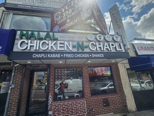 HALAL CHICKEN-N-CHAPLI by null