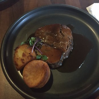 Drift Inn - Roast sirloin and Yorkshire pudding - Pubs Near Me