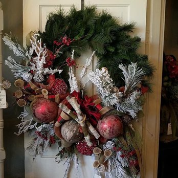 Curly Willow Designs - Beautiful wreaths and floral arrangements at Curly Willow! - Florists Near Me - Cabot, Arkansas