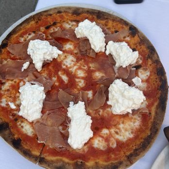 Ambrogio15 - Pizza Burrata e Prociutto Crudo - Pizza Near Me - San Diego, California Ambrogio15 - Pizza Burrata e Prociutto Crudo - Pizza Near Me - San Diego, California