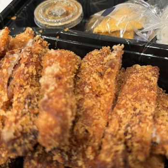 Bento Box - Dry, hard chicken. - Sushi Bars Near Me - Folsom, California