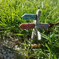 Little Free Library - Elf street sign!
