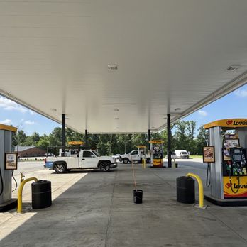Love's Travel Stop - Convenience Stores Near Me - Etna, Ohio Love's Travel Stop - Convenience Stores Near Me - Etna, Ohio