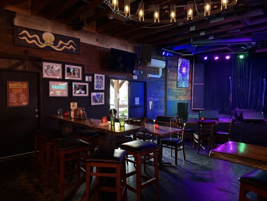 Tim's Tavern by null