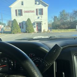 Newburg Deli - The building