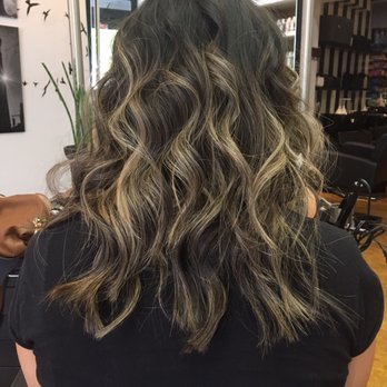 Twin Image Hairdressing - Hair cut and style by Tammy - Hair Salons Near Me - Toronto, Ontario Twin Image Hairdressing - Hair cut and style by Tammy - Hair Salons Near Me - Toronto, Ontario