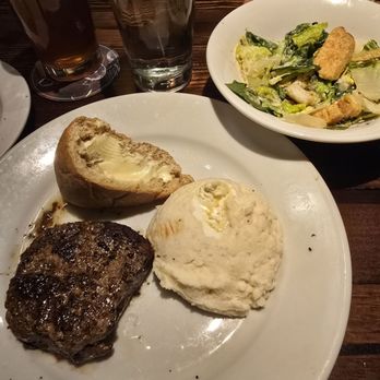 LongHorn Steakhouse - Steakhouses Near Me - Tucson, Arizona