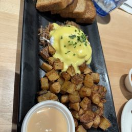 Duck confit Benedict with toast and apple butter
