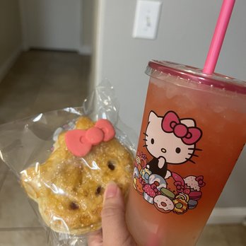 Hello Kitty Cafe - Strawberry pastry and strawberry lemonade - Themed Cafes Near Me - Las Vegas, Nevada Hello Kitty Cafe - Strawberry pastry and strawberry lemonade - Themed Cafes Near Me - Las Vegas, Nevada