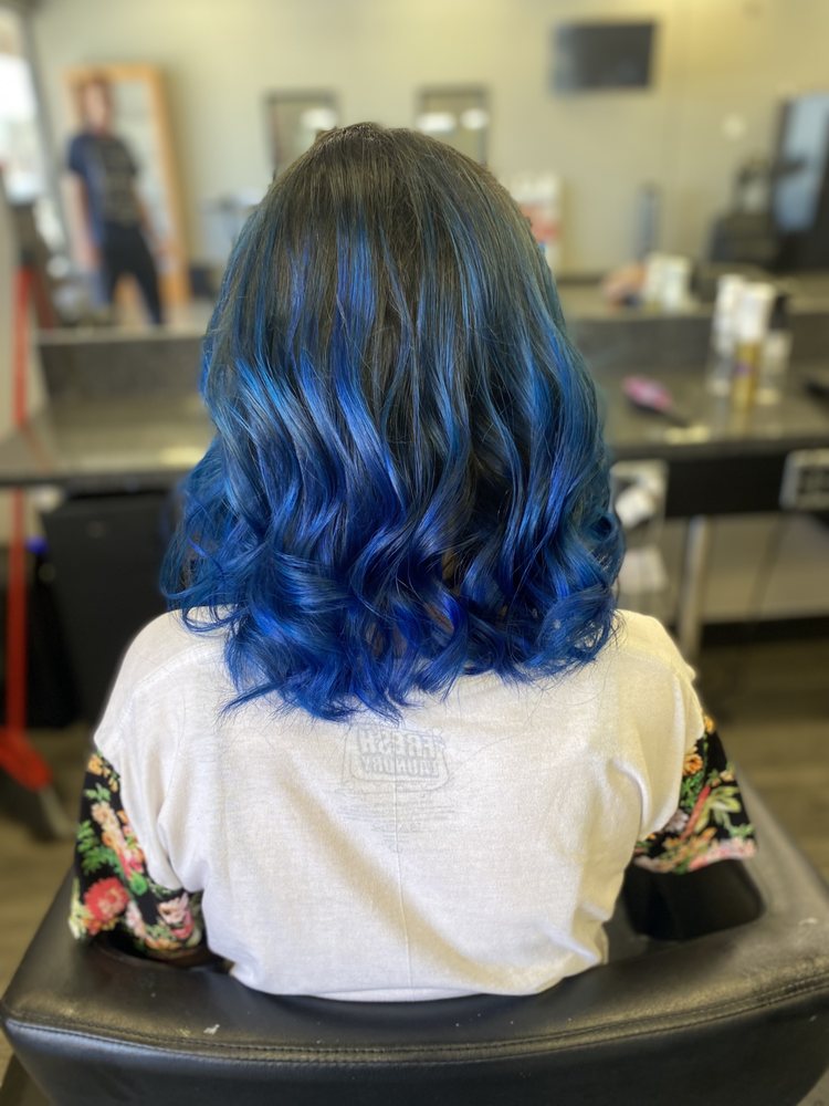 Hair by marlene Logo