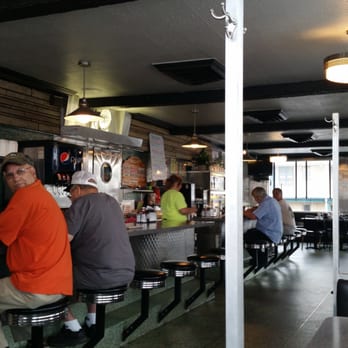 Summit Diner - Fun old school diner look and feel - Diners Near Me - Somerset, Pennsylvania