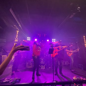 Tin Roof - Music Venues Near Me - Chicago, Illinois Tin Roof - Music Venues Near Me - Chicago, Illinois