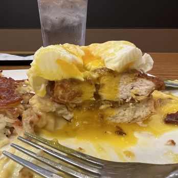Grand Day Cafe - Hot Chicken Benedict - Breakfast & Brunch Near Me - Columbus, Ohio Grand Day Cafe - Hot Chicken Benedict - Breakfast & Brunch Near Me - Columbus, Ohio