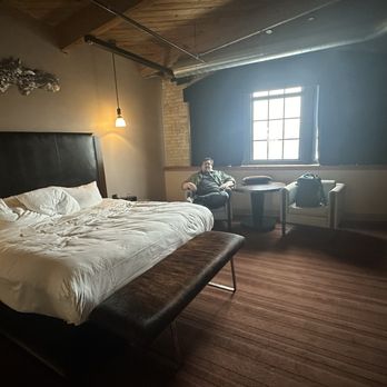The Iron Horse Hotel - Loft room - Hotels Near Me - Milwaukee, Wisconsin The Iron Horse Hotel - Loft room - Hotels Near Me - Milwaukee, Wisconsin