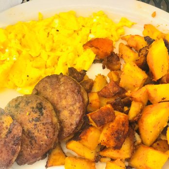 Bob & Edith's Diner - Scrambled Two Eggs & Sausage + Home Fries - American Near Me - Arlington, Virginia
