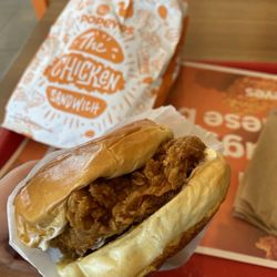 Popeyes - Chicken sandwich