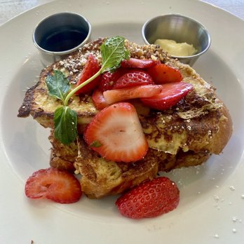 Cody's La Jolla - French Toast - Breakfast & Brunch Near Me - La Jolla, California