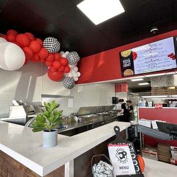 DELISH PIZZA - Updated December 2025 - 64 Photos & 51 Reviews