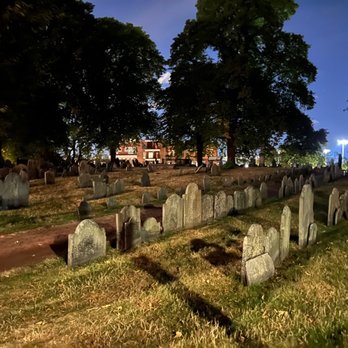Ghosts & Gravestones - Historical Tours Near Me - Boston, Massachusetts Ghosts & Gravestones - Historical Tours Near Me - Boston, Massachusetts