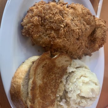 Kearney's Feed Yard - Tasteless dry chicken fried chicken and mash potatoes with great buttered toast - Bars Near Me - Sunnyvale, Texas Kearney's Feed Yard - Tasteless dry chicken fried chicken and mash potatoes with great buttered toast - Bars Near Me - Sunnyvale, Texas
