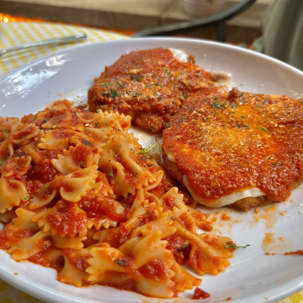 Antonio Ristorante - Pollo Alla Parmigiana - Italian Near Me - Addison, Texas Antonio Ristorante - Pollo Alla Parmigiana - Italian Near Me - Addison, Texas