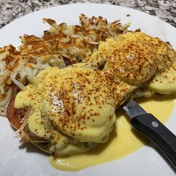 Sweet Basil Cafe - Sweet Basil Benedict - Breakfast & Brunch Near Me - Champaign, Illinois Sweet Basil Cafe - Sweet Basil Benedict - Breakfast & Brunch Near Me - Champaign, Illinois